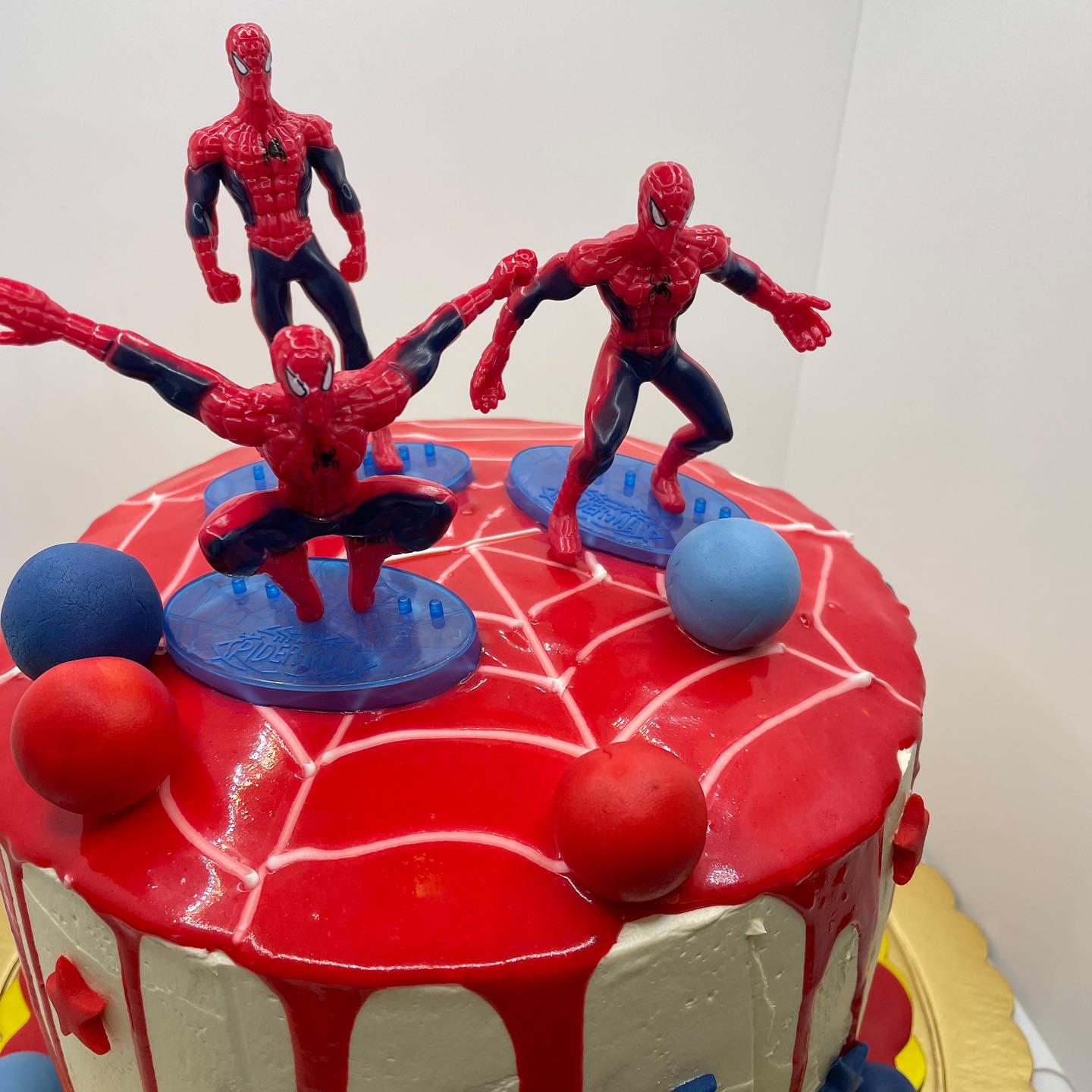 Custom Cakes