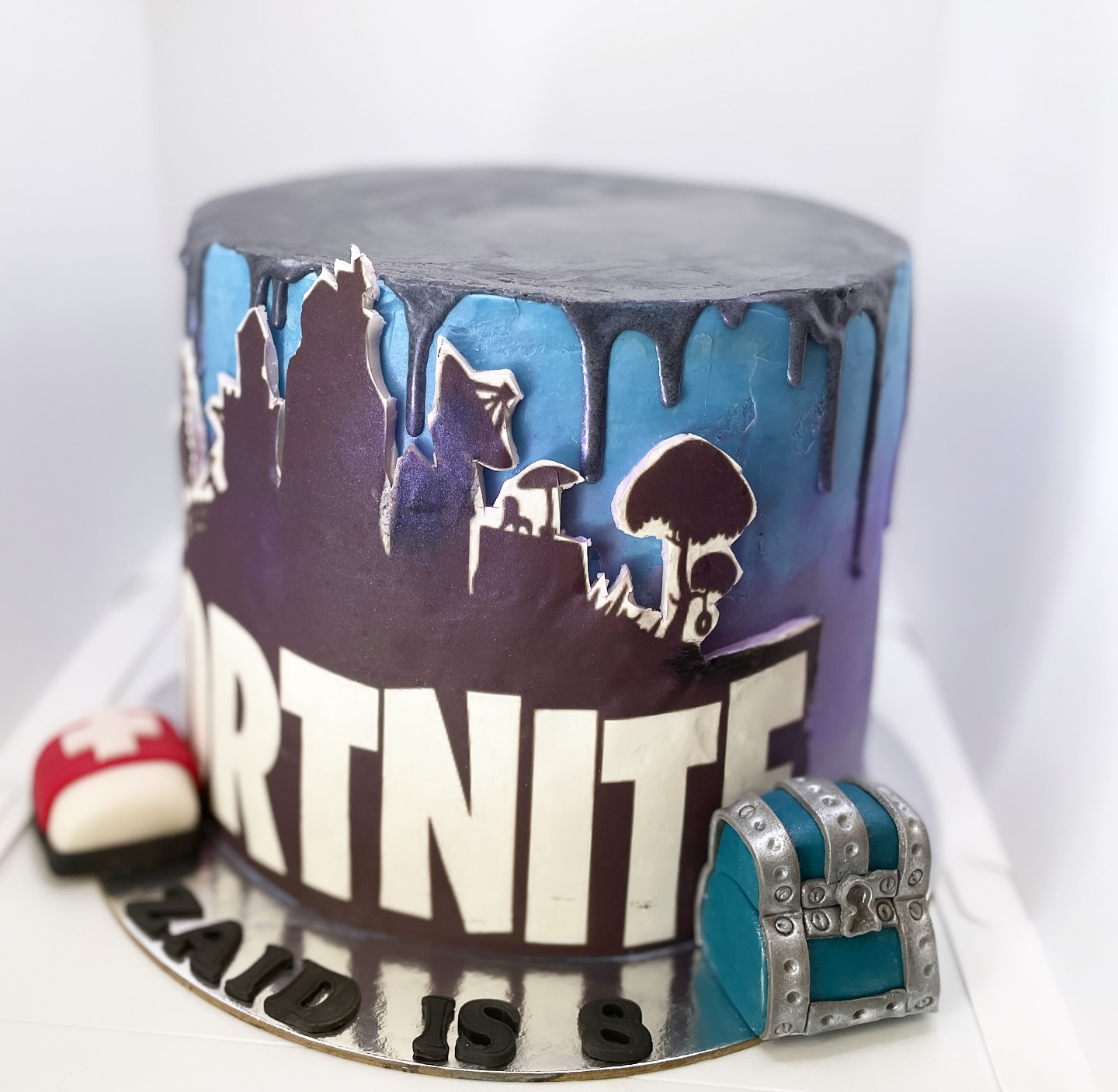 Custom Cakes example 1